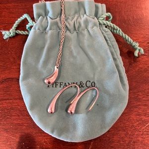 Tiffany and Company teardrop earrings and necklace in excellent condition!